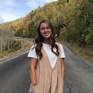 Meet your Posher, Olivia